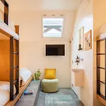 Bunk Hostal *