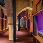 Bunk Hostal