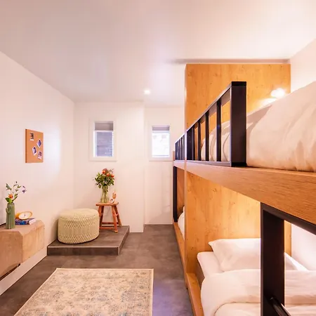 Bunk * Amsterdam
