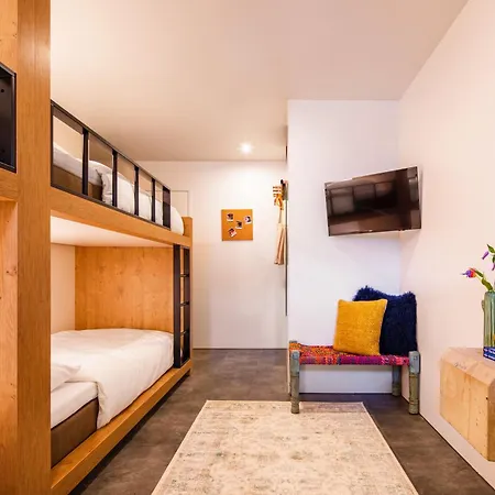 Bunk Hostel *
